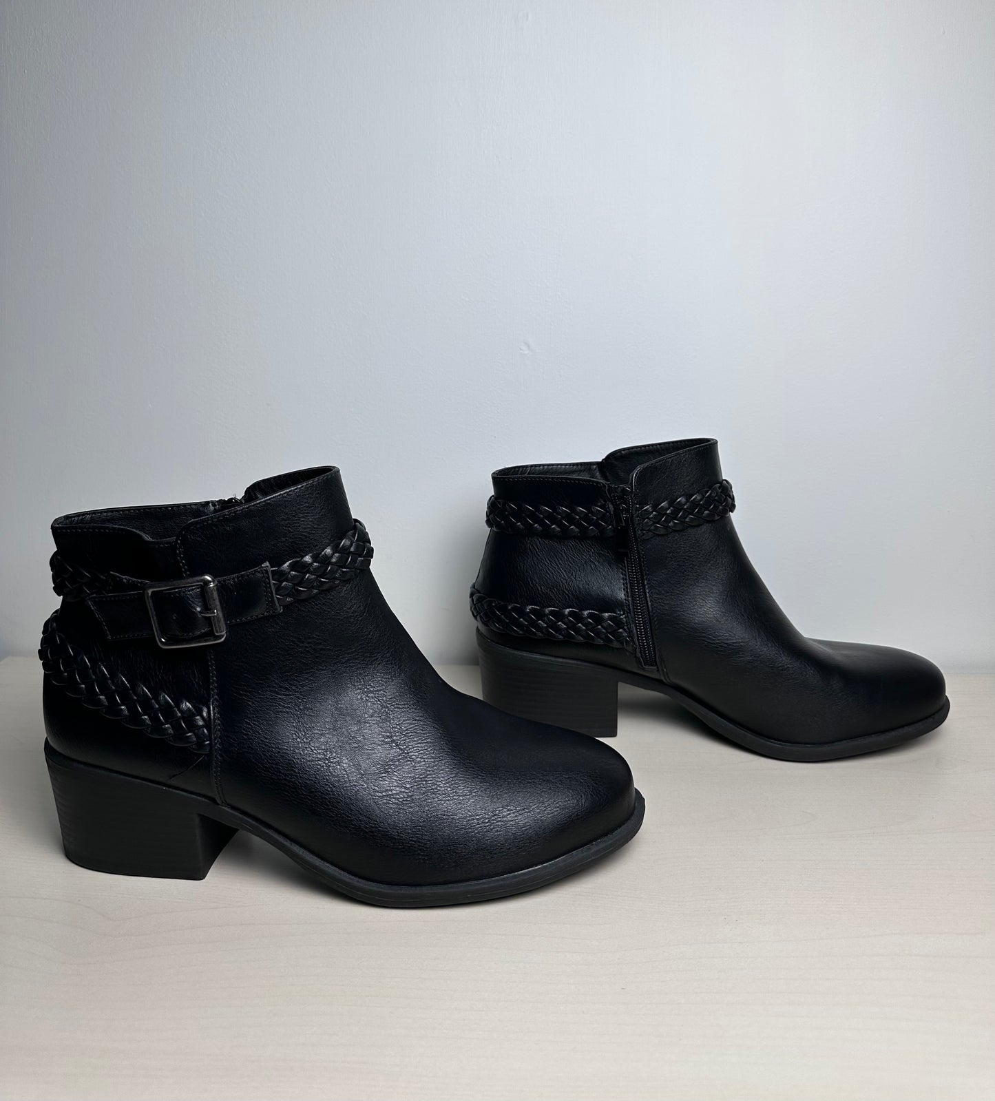 Boots Ankle Heels By Luoika In Black, Size: 12