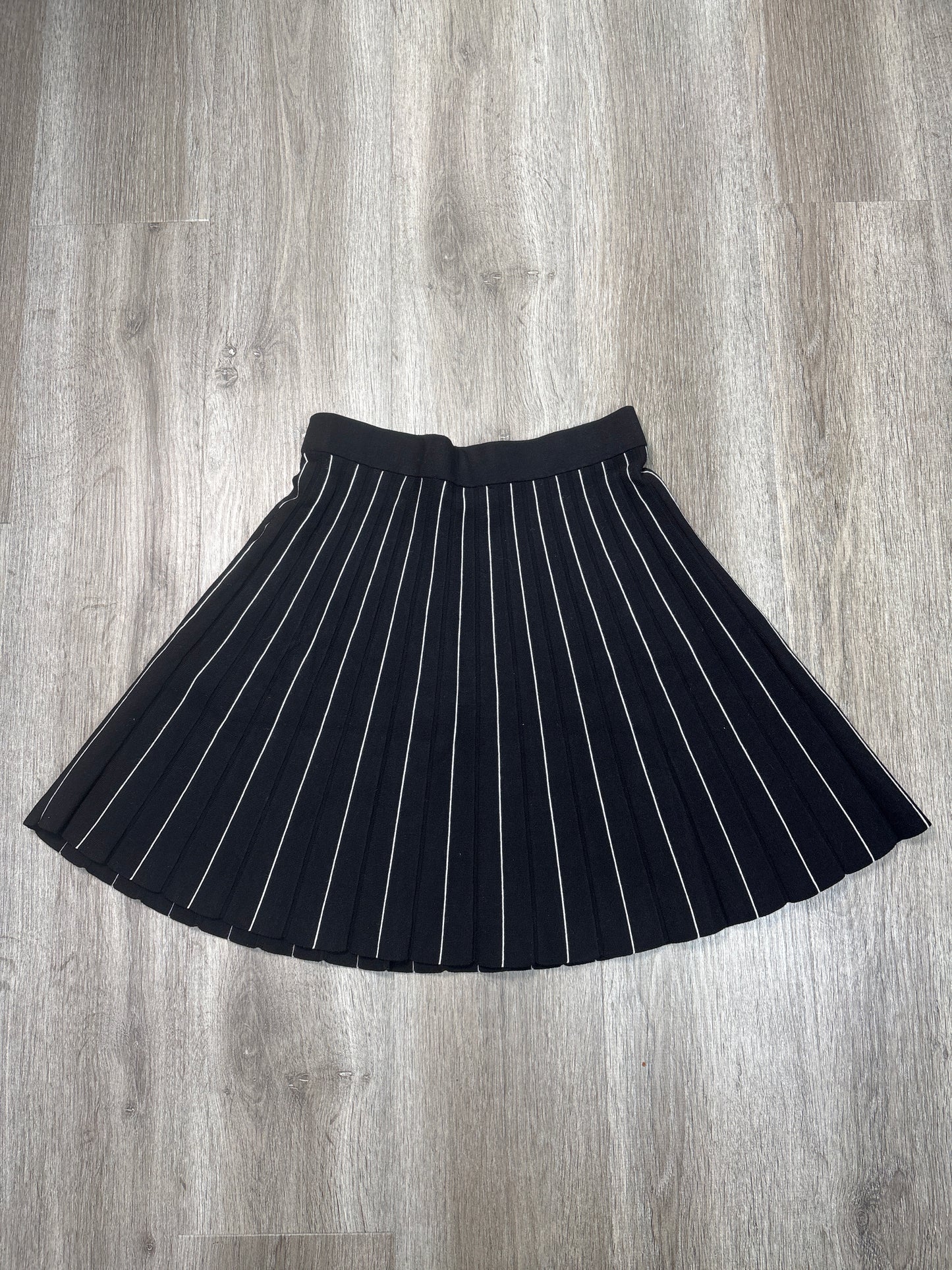 Skirt Mini & Short By Loft In Black, Size: Xs