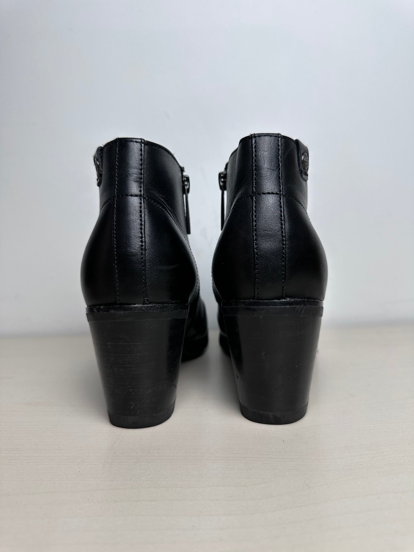 Boots Ankle Heels By Bussola In Black, Size: 8.5