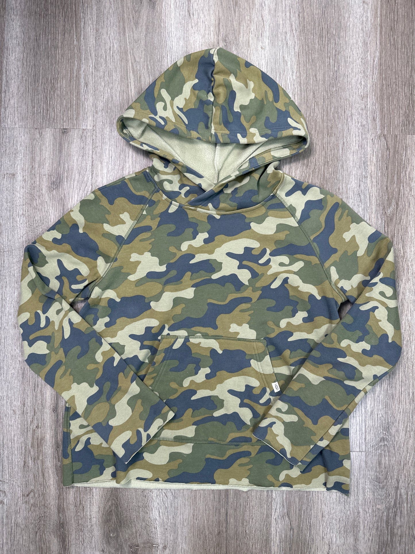 Sweatshirt Hoodie By Ugg In Camouflage Print, Size: L