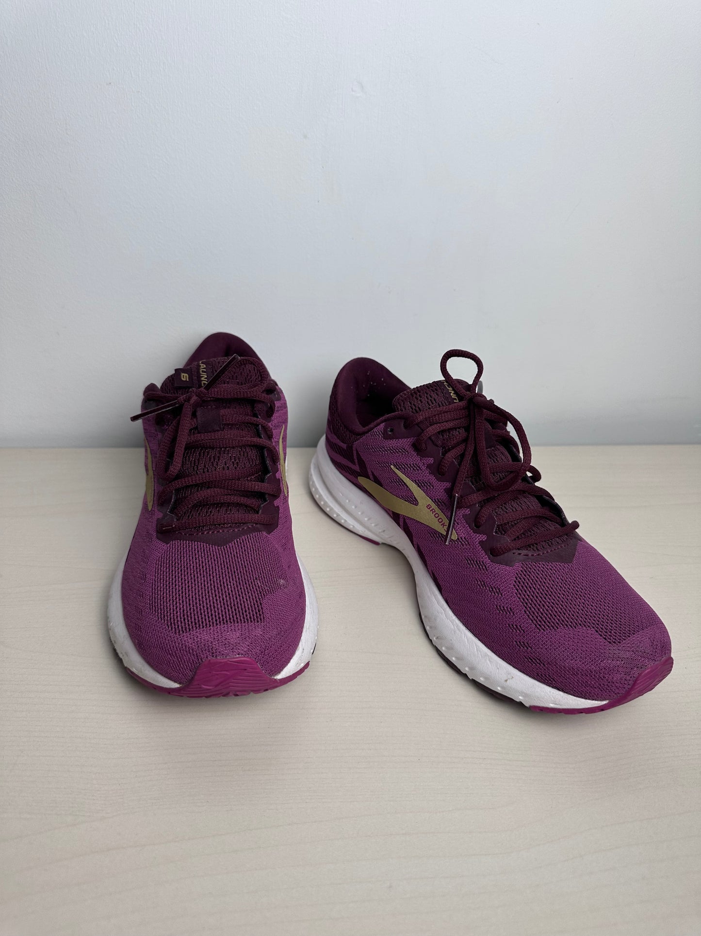 Shoes Athletic By Brooks In Purple, Size: 7