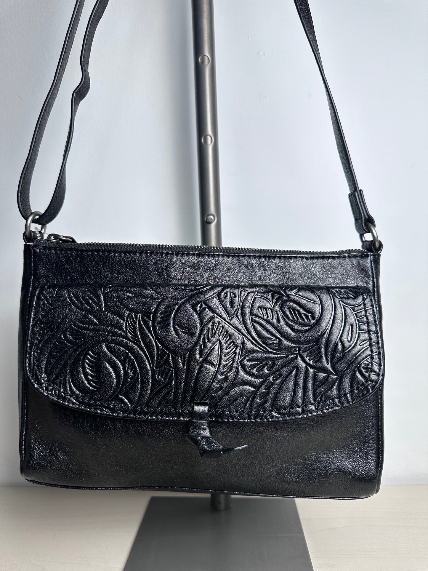 Crossbody By The Sak, Size: Medium