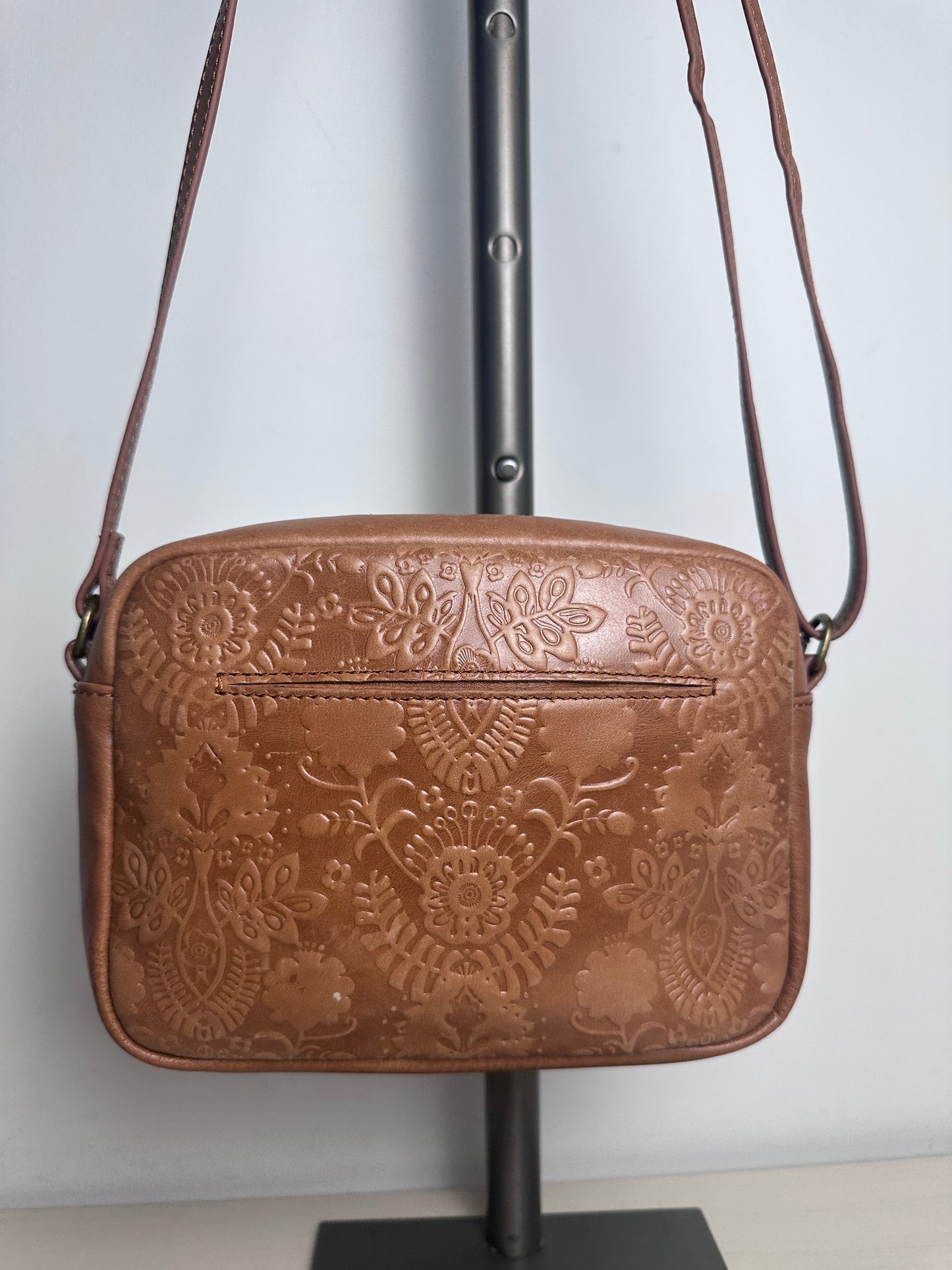 Crossbody By The Sak, Size: Small