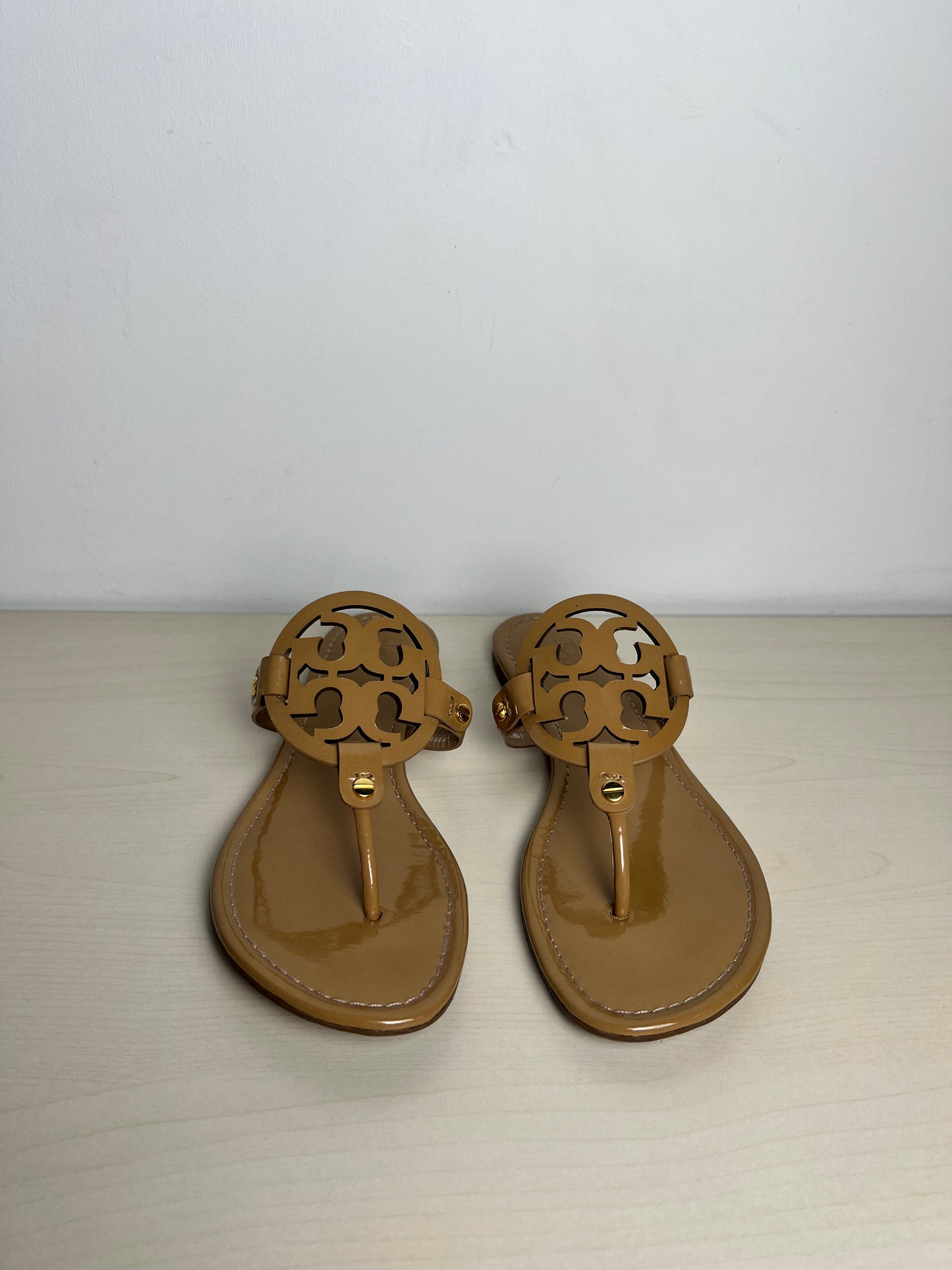 Sandals Designer By Tory Burch In Tan, Size: 9.5