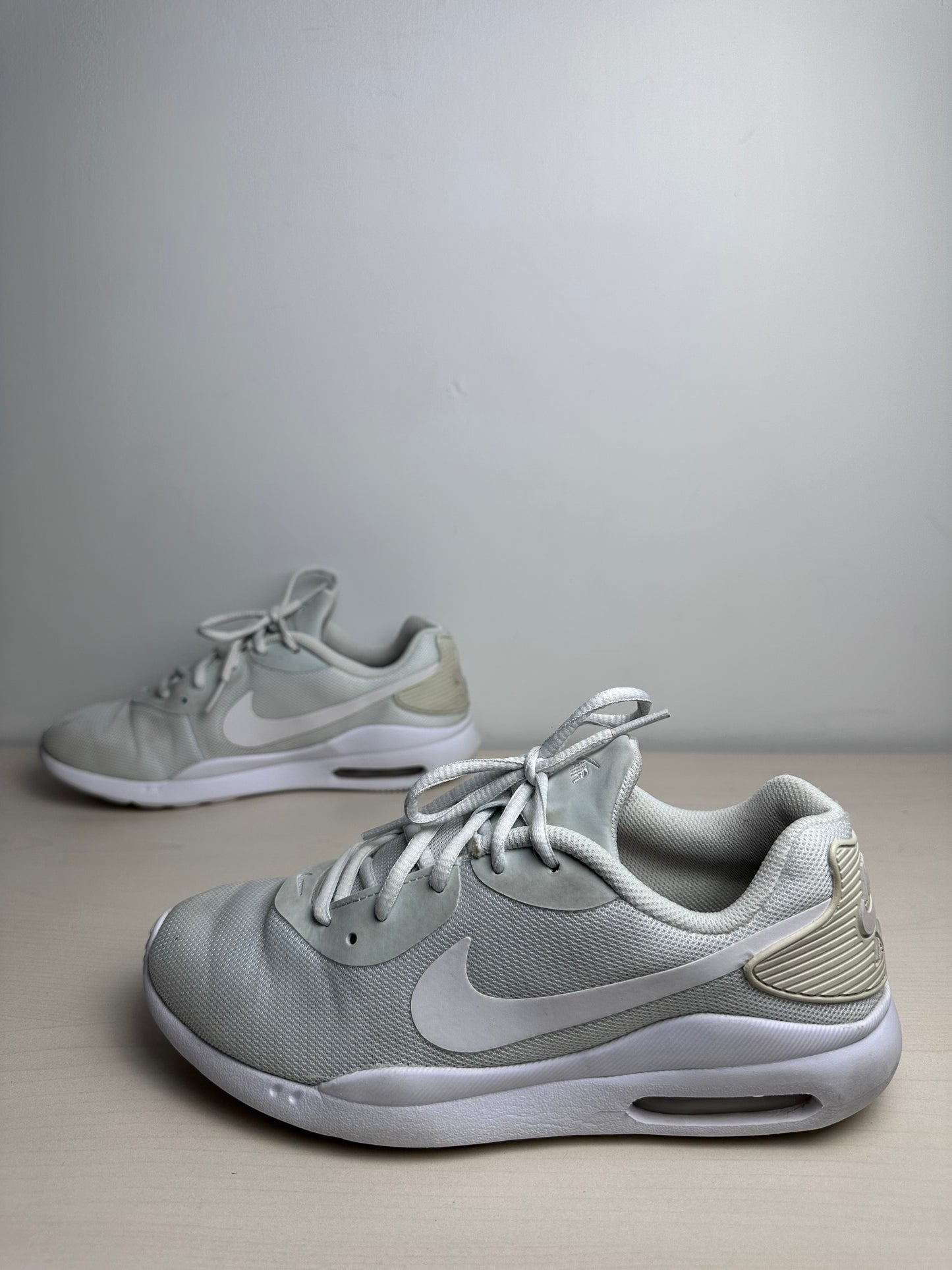 Shoes Athletic By Nike In Green, Size: 7.5