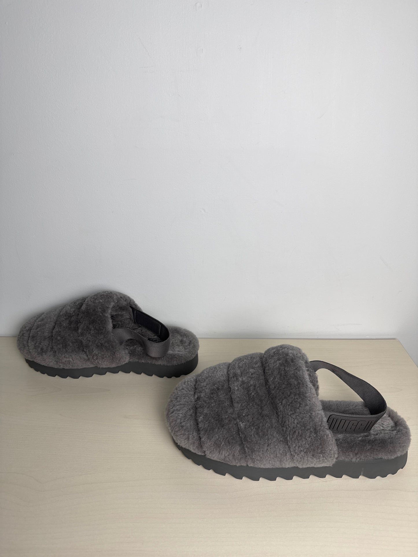 Slippers Designer By Ugg In Grey