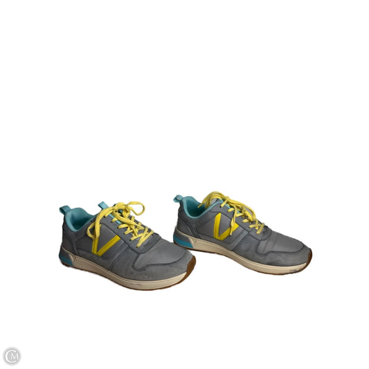 Shoes Athletic By Vionic In Grey, Size: 10