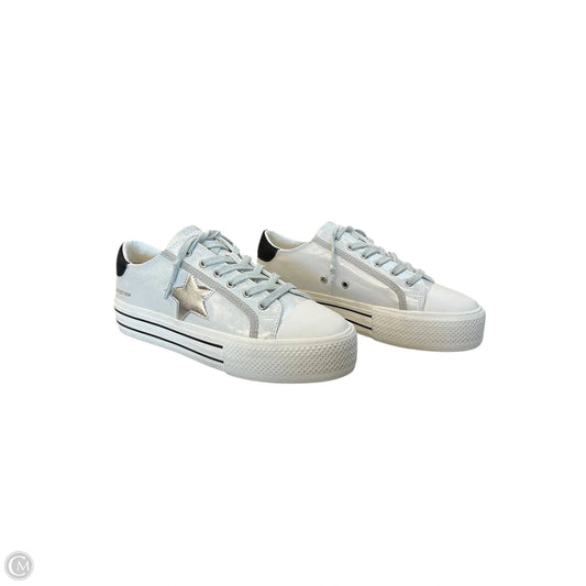 Shoes Sneakers By Vintage Havana In White, Size: 9
