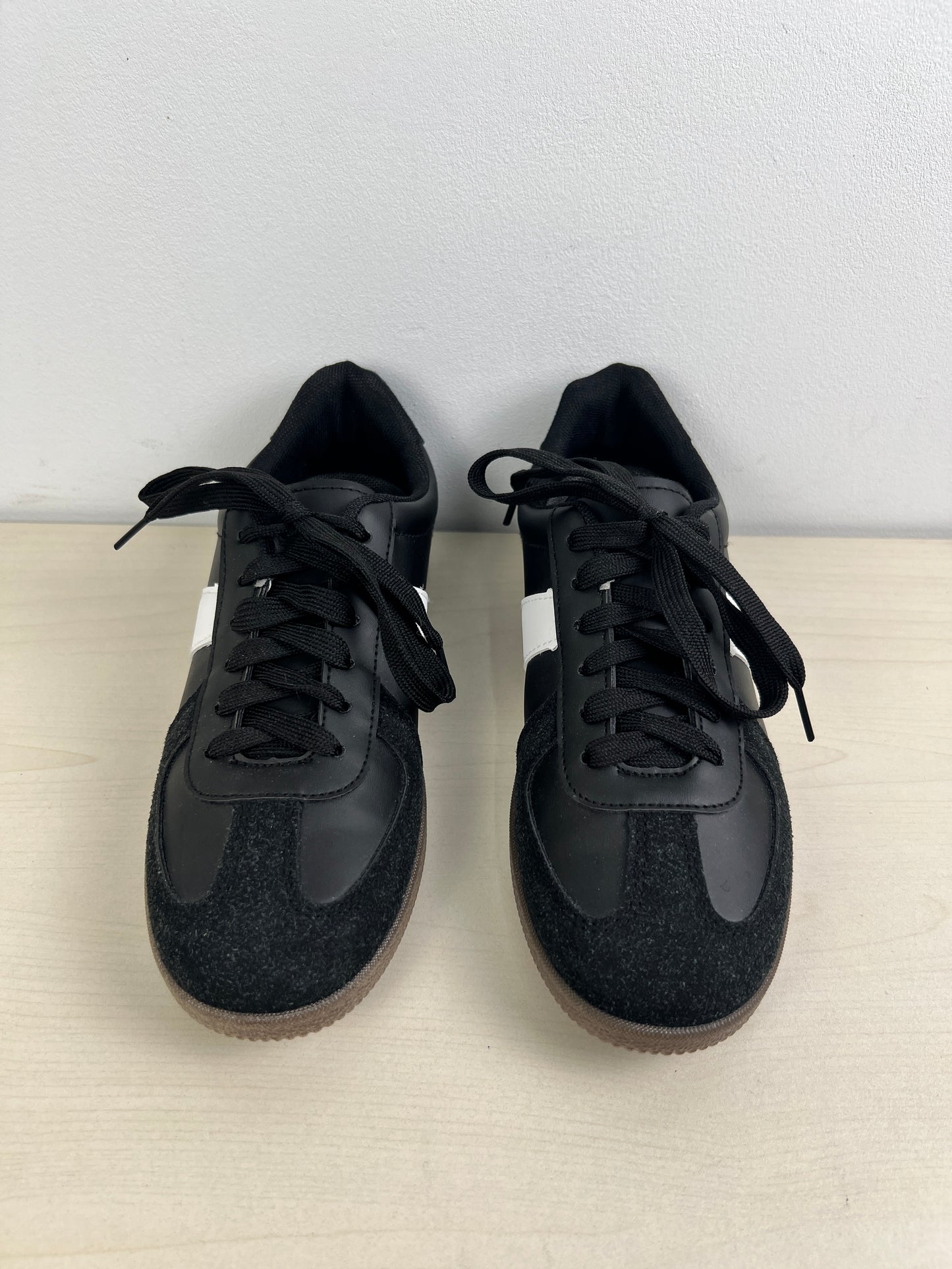 Black Shoes Athletic Madden Girl, Size 7.5