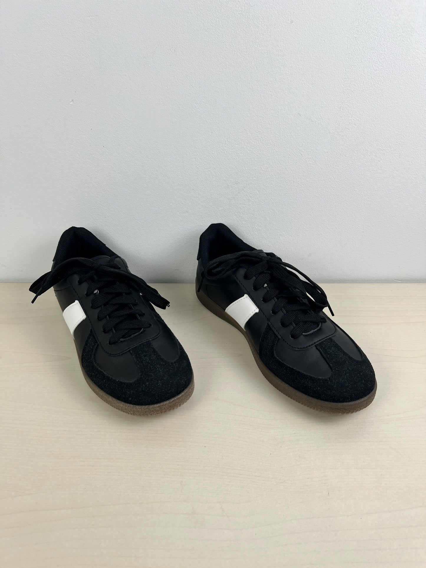 Black Shoes Athletic Madden Girl, Size 7.5