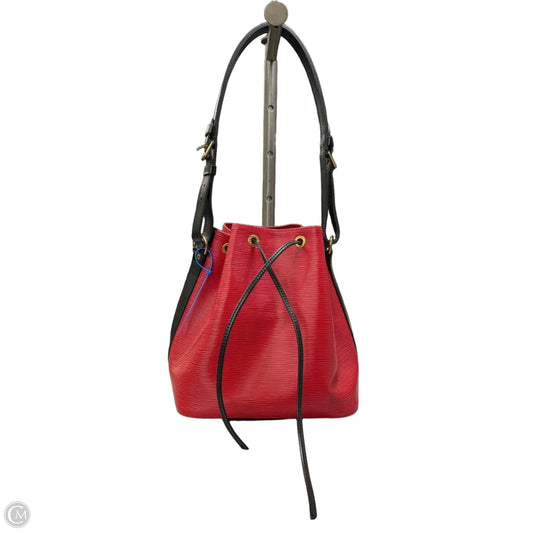 Crossbody Luxury Designer By Louis Vuitton, Size: Medium