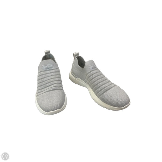 Shoes Sneakers By Steve Madden In Grey, Size: 9