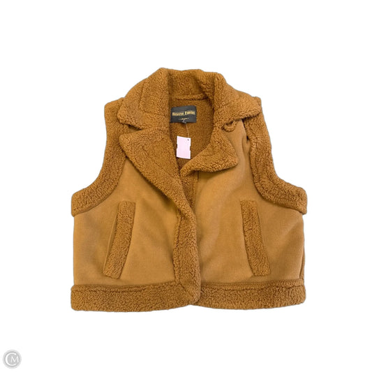 Vest Faux Fur & Sherpa By Clothes Mentor In Brown, Size: M