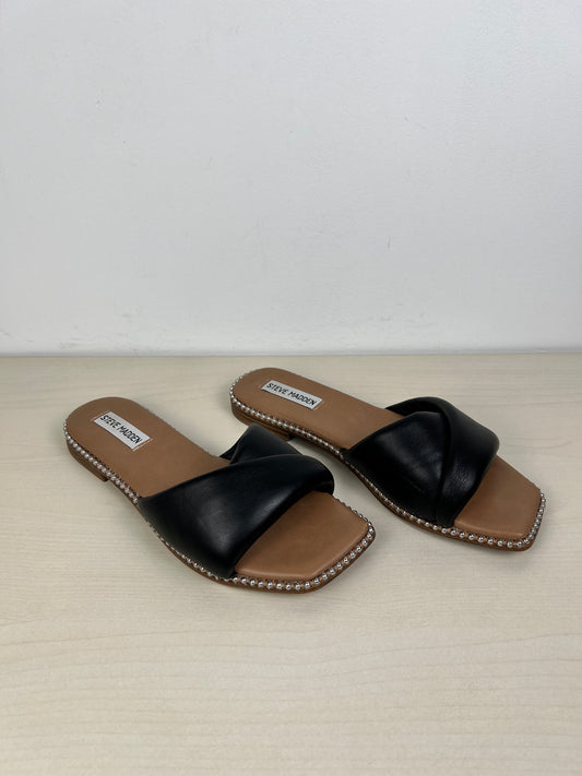 Black & Tan Sandals Flats Steve Madden, Size 8
