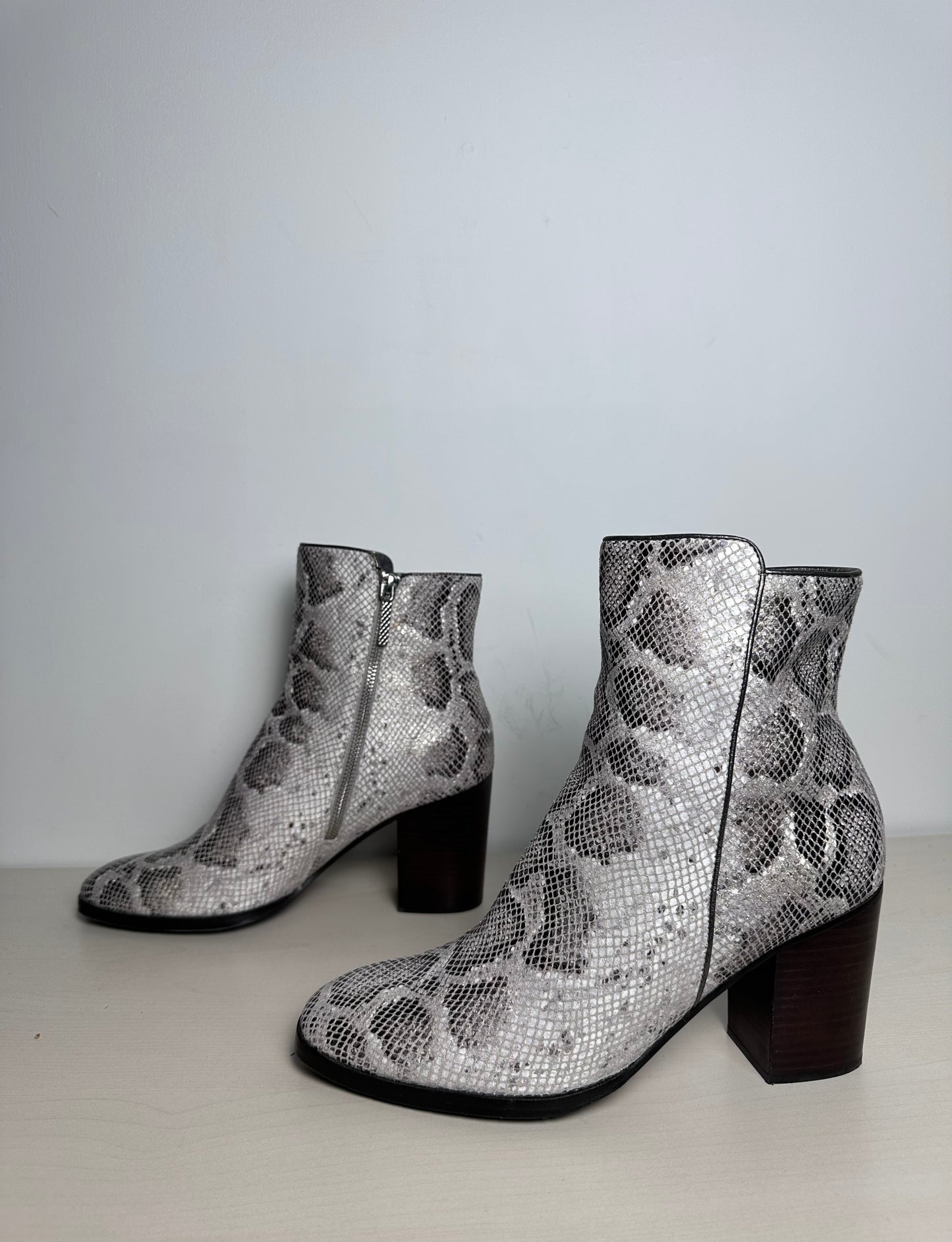 Boots Ankle Heels By Donald Pliner In Snakeskin Print, Size: 10