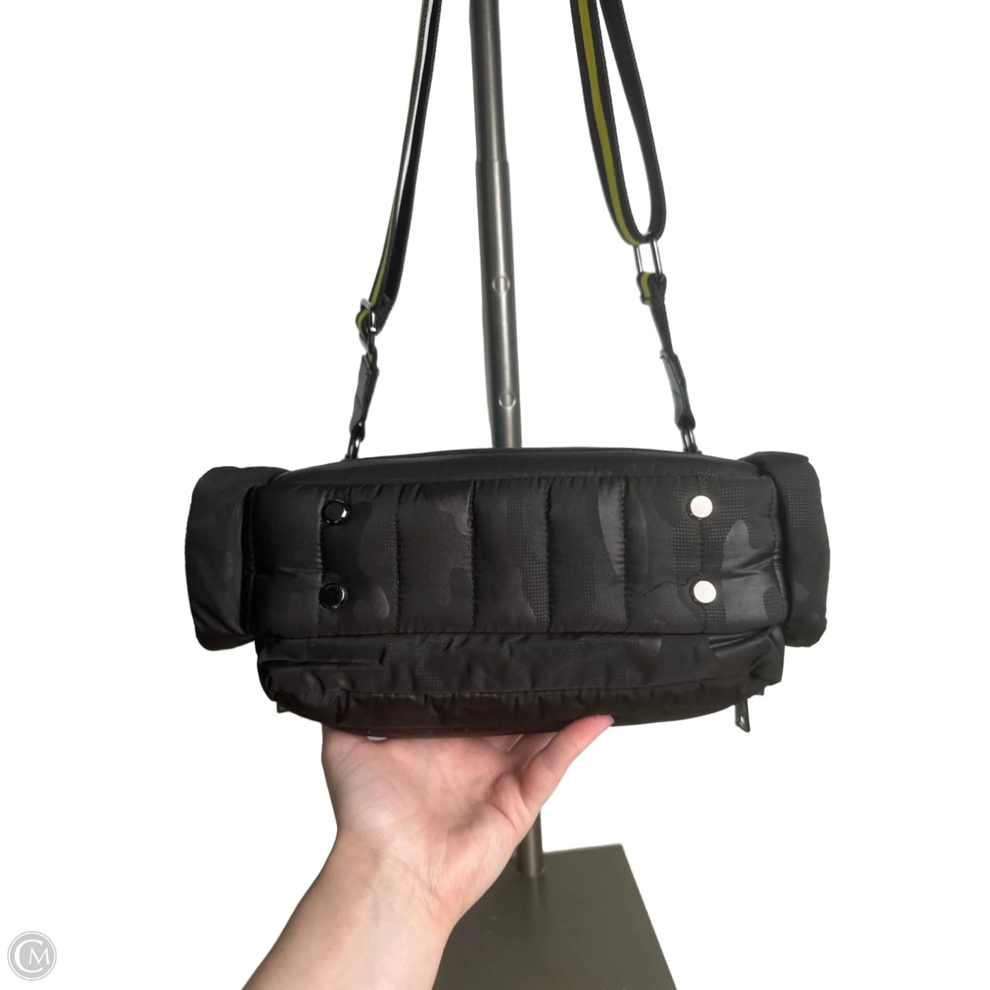 Crossbody By Think Royln, Size: Medium