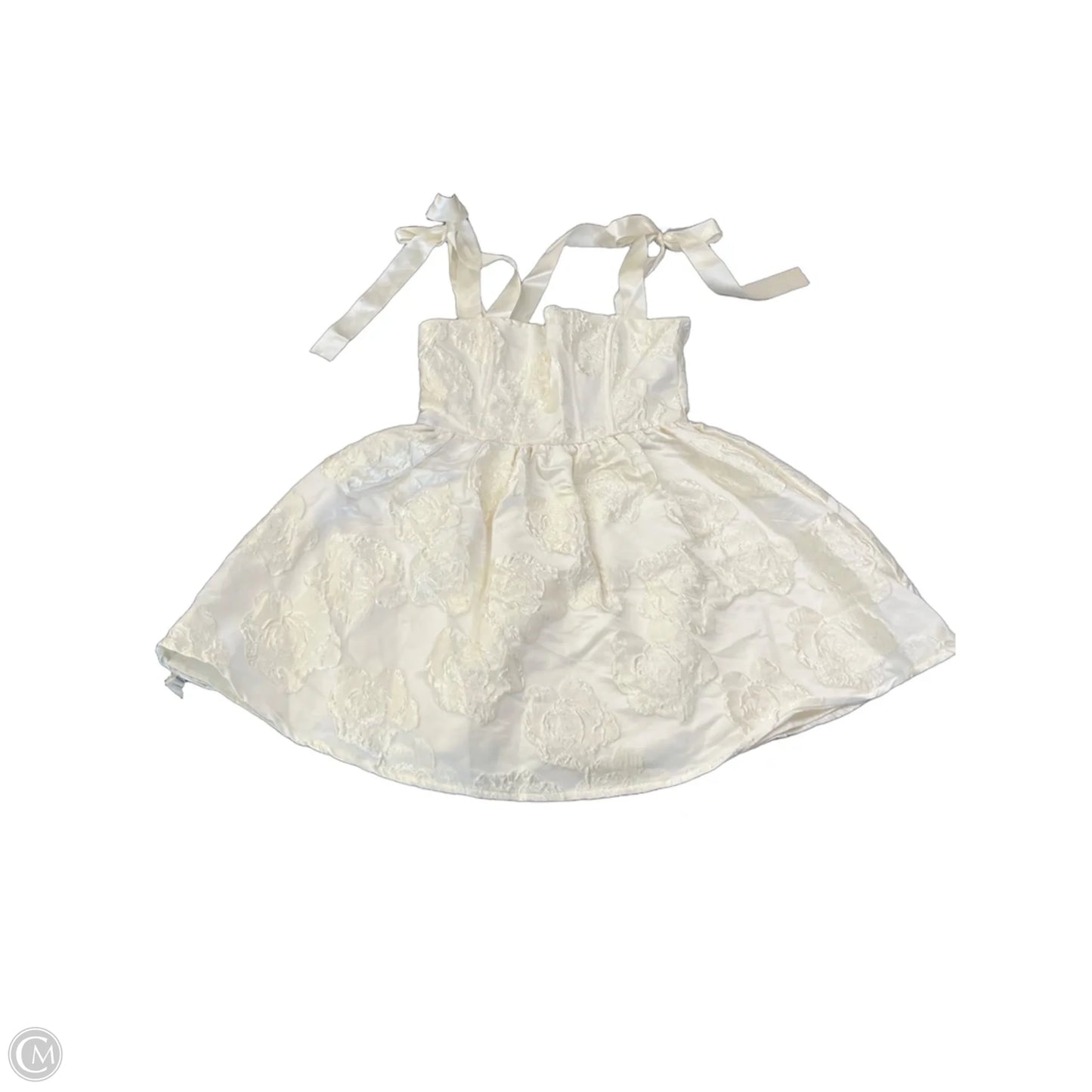 Dress Party Short By Clothes Mentor In Cream, Size: S