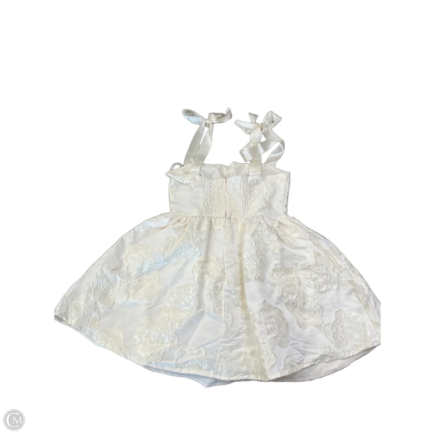 Dress Party Short By Clothes Mentor In Cream, Size: S