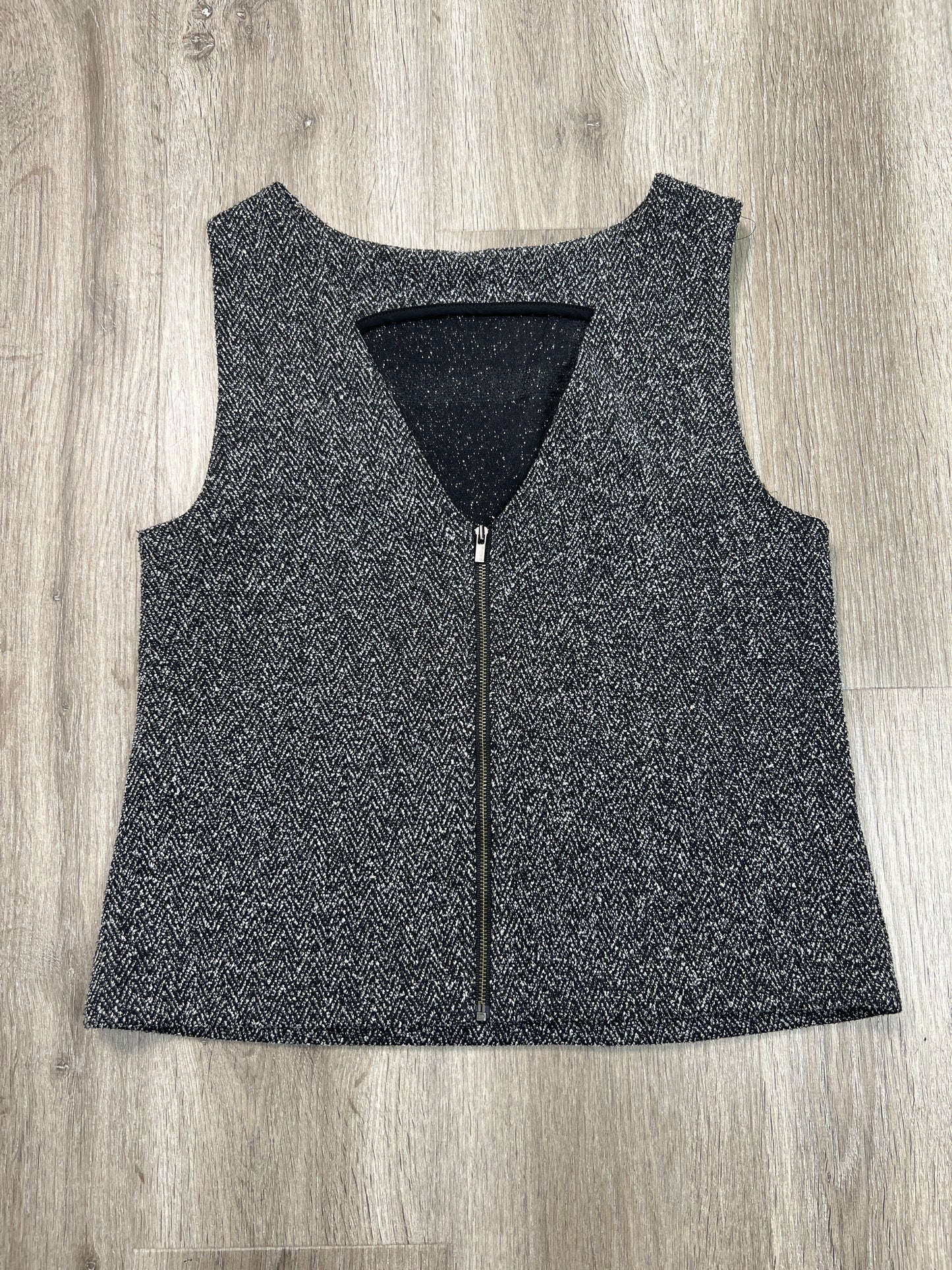 Vest Sweater By Banana Republic In Black & Grey, Size: S