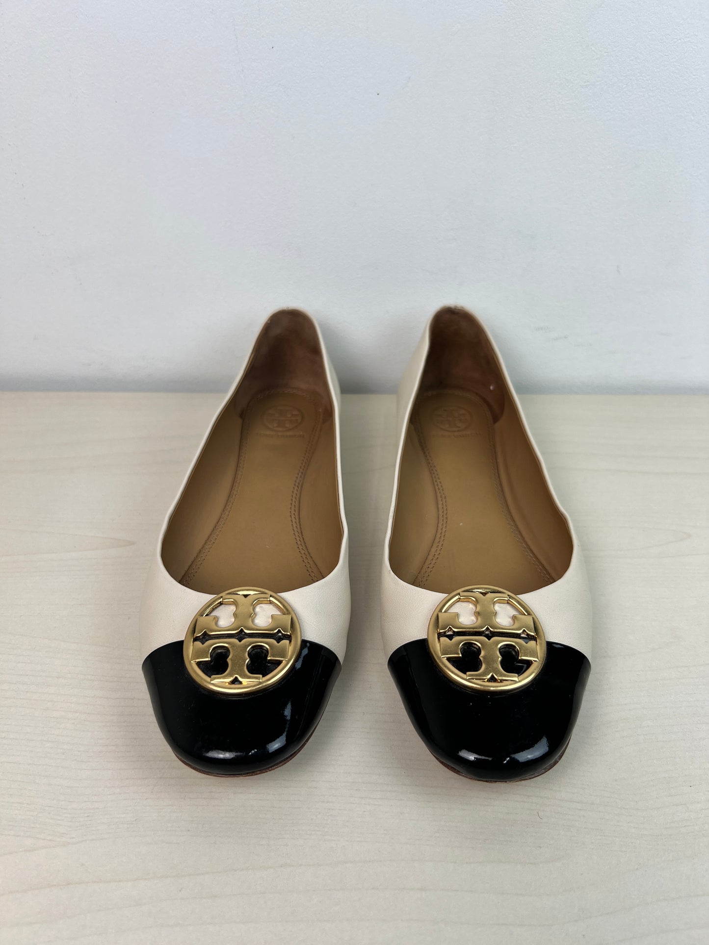 Shoes Designer By Tory Burch In Beige, Size: 8