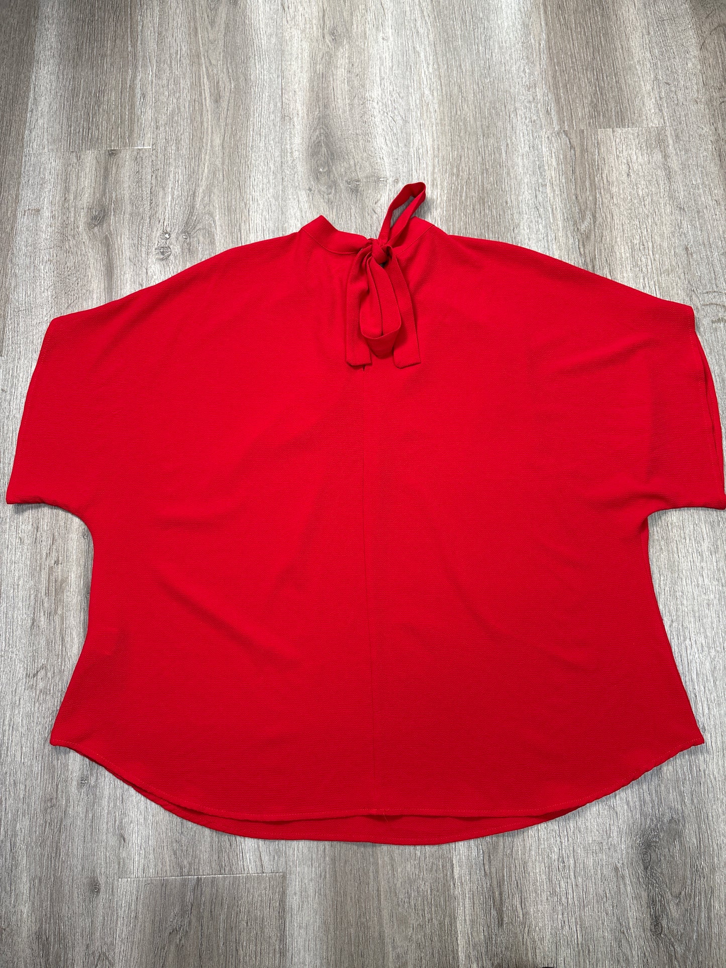 Top Short Sleeve By Clothes Mentor In Red, Size: 2x