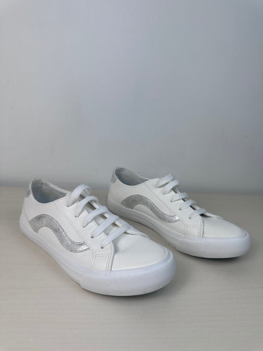 Shoes Sneakers By Blowfish In White, Size: 6.5