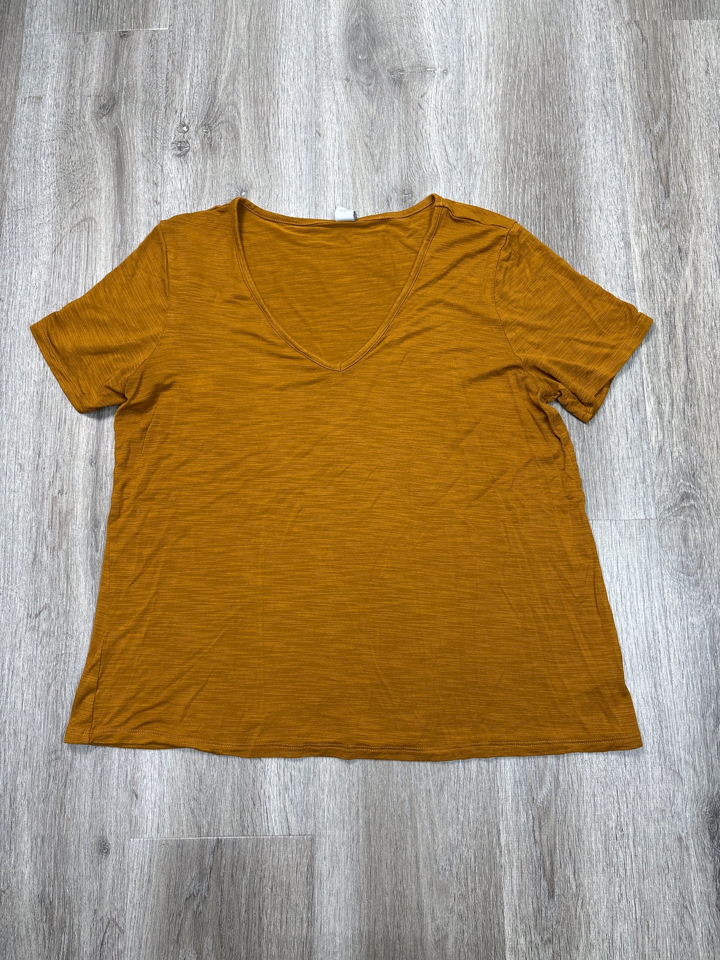 Top Short Sleeve Basic By Old Navy In Orange, Size: M