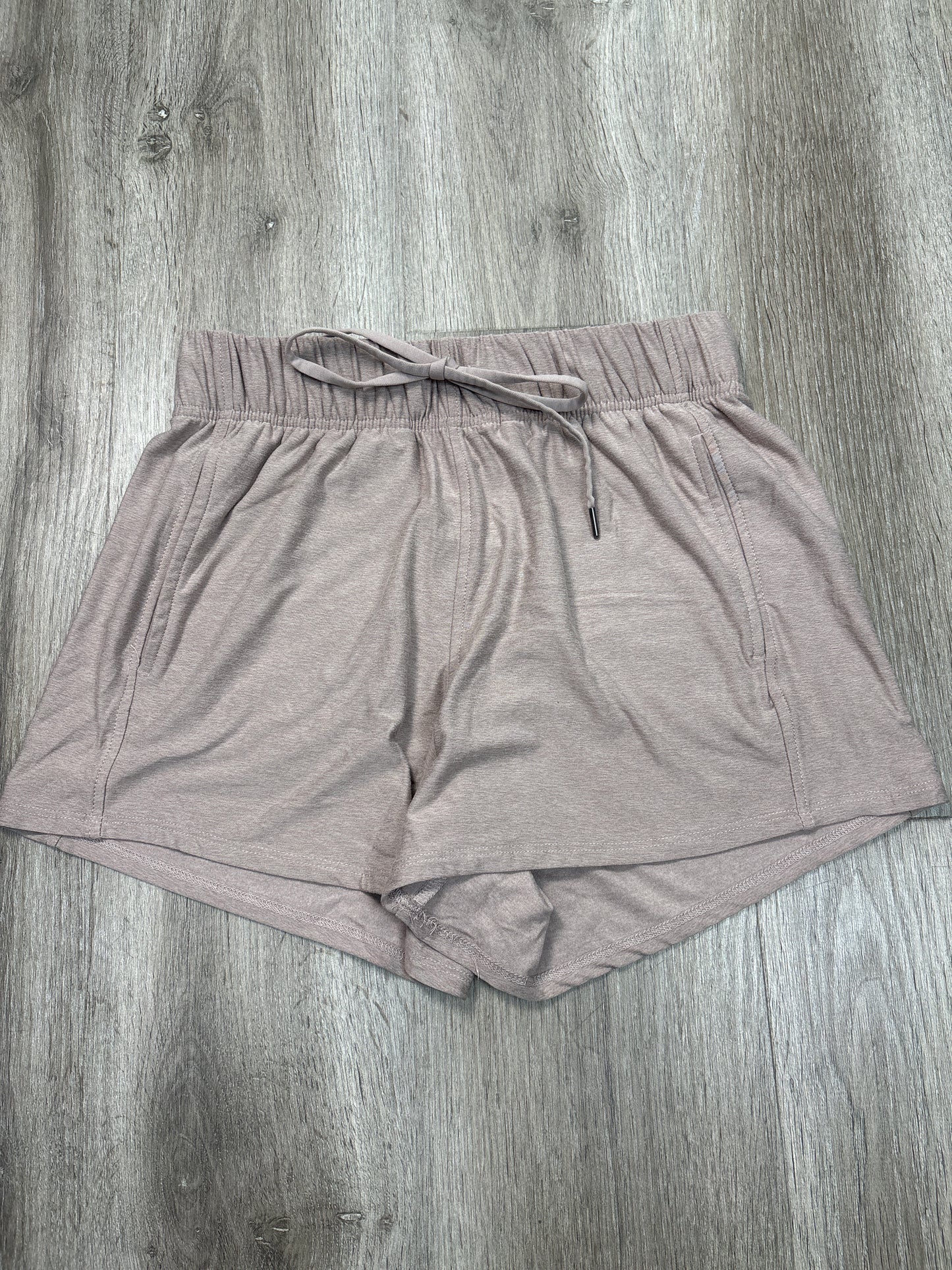 Athletic Shorts By Clothes Mentor In Tan, Size: Xs