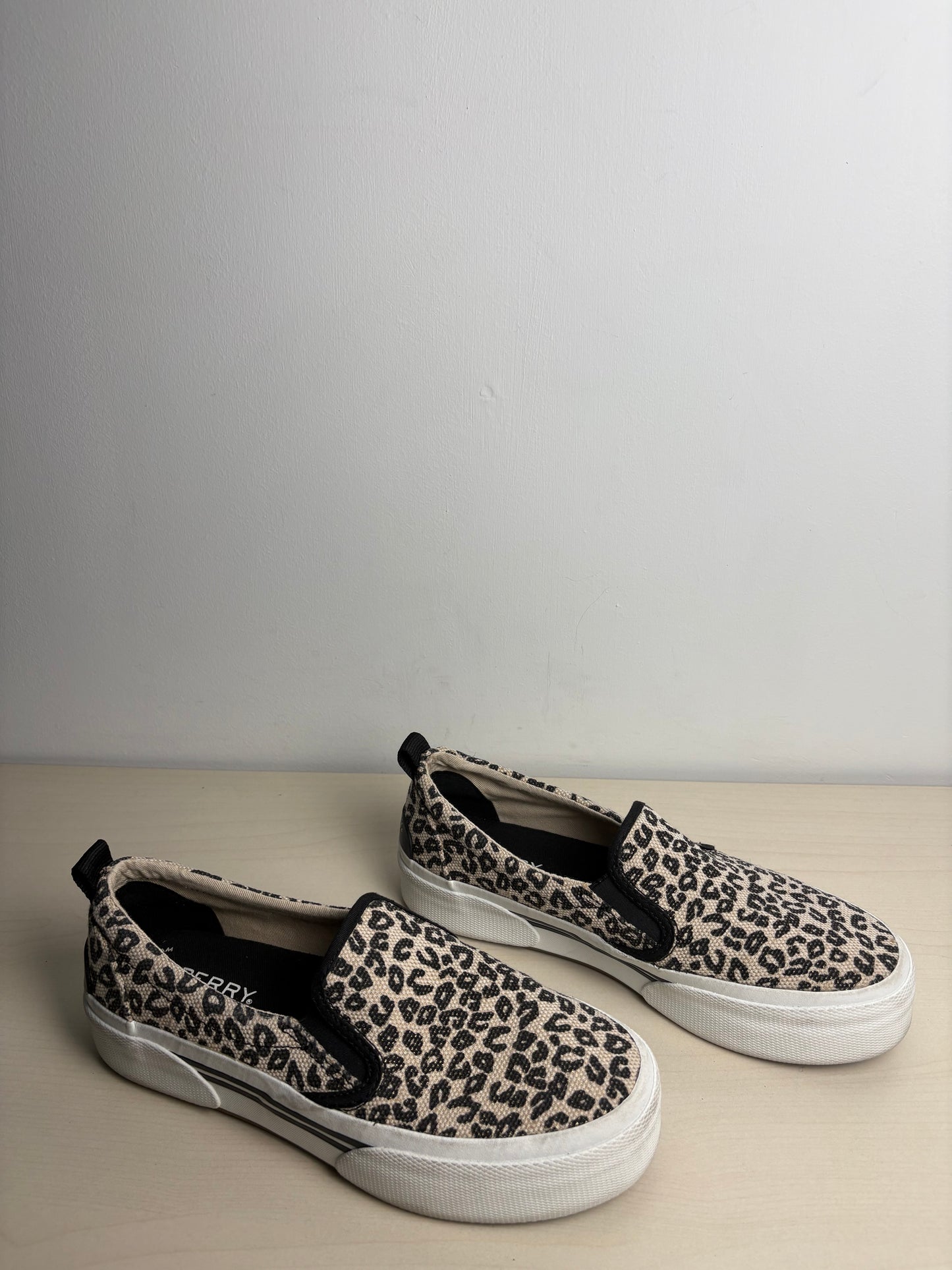 Shoes Flats By Sperry In Animal Print, Size: 6.5