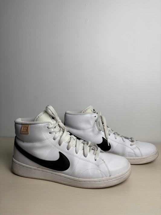 Shoes Sneakers By Nike In Black & White, Size: 12