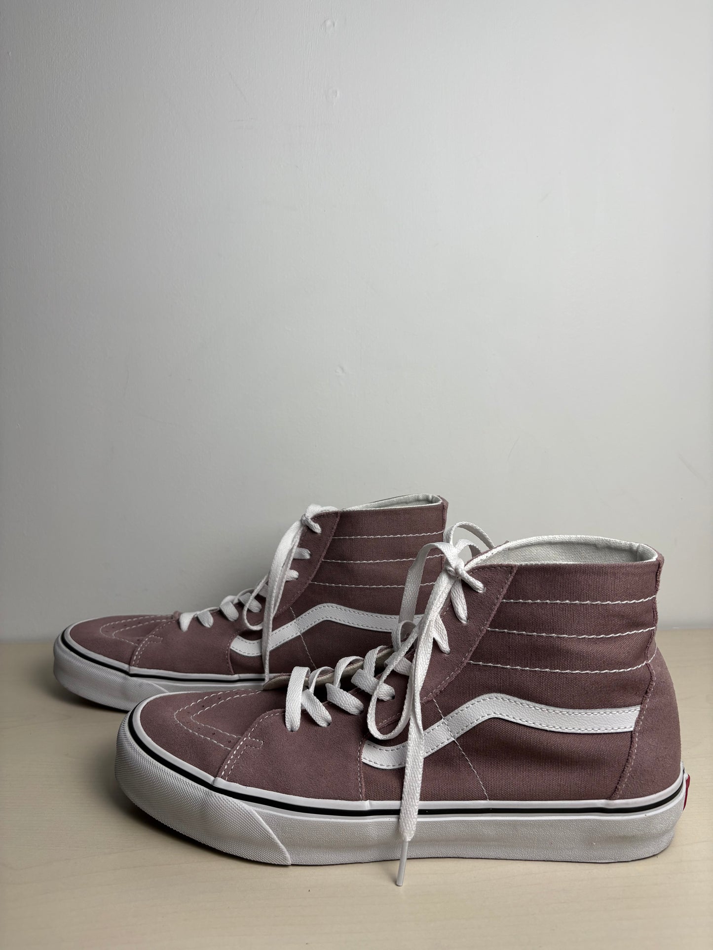 Shoes Sneakers By Vans In Purple, Size: 12