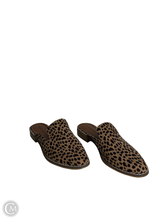 Shoes Flats By Indigo In Animal Print, Size: 9.5