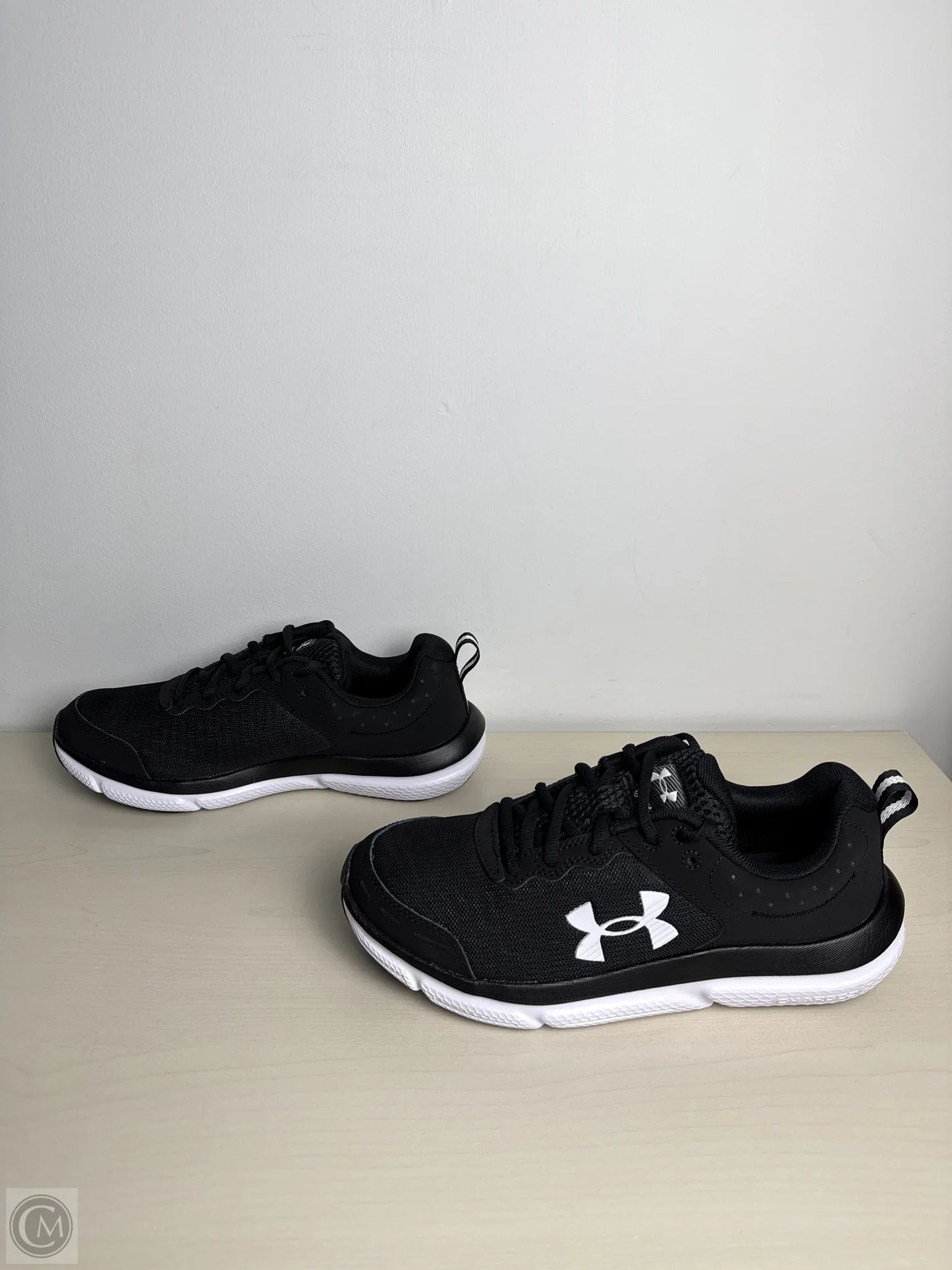 Shoes Athletic By Under Armour In Black, Size: 9