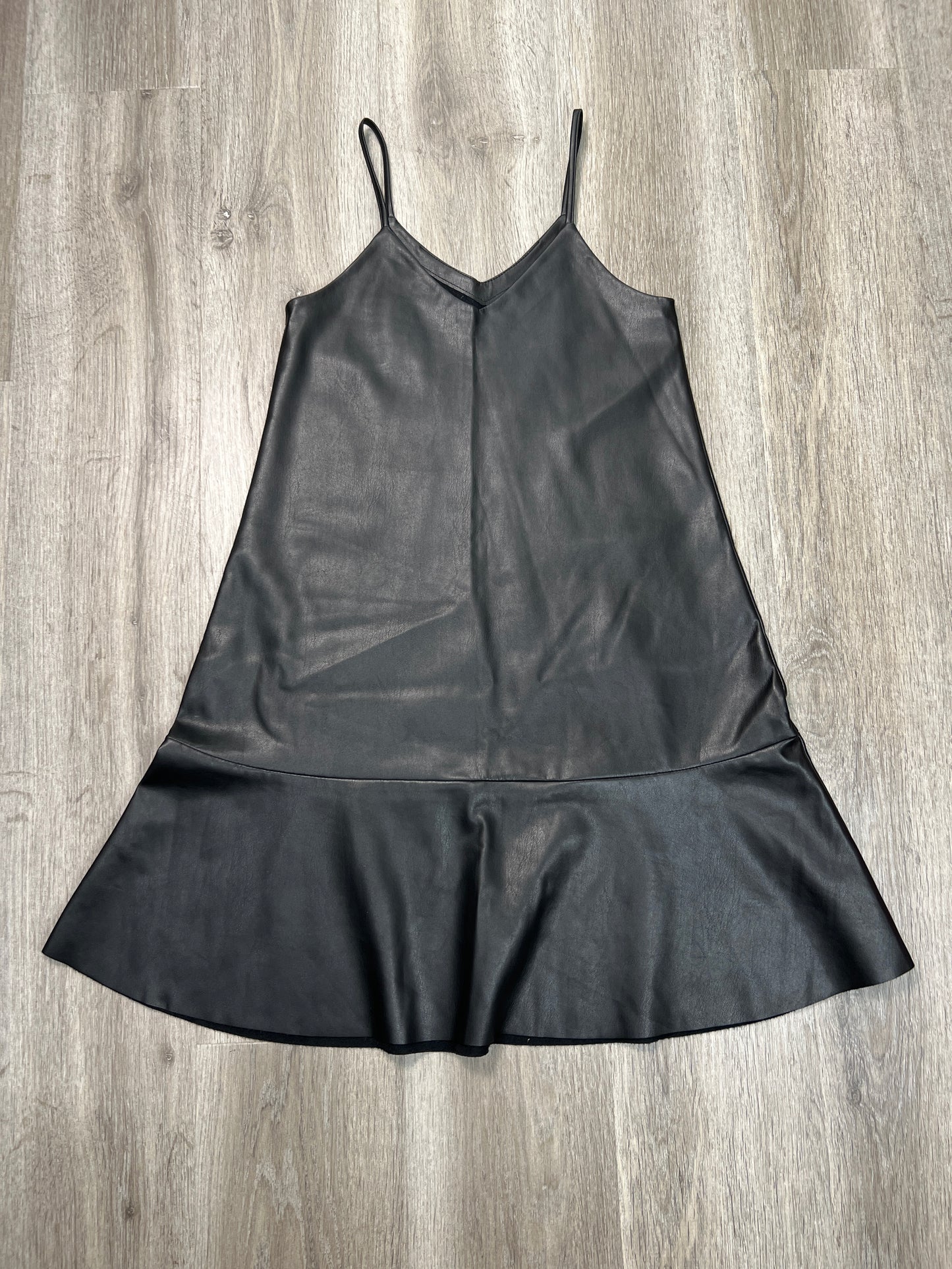 Dress Casual Short By Zara In Black, Size: M