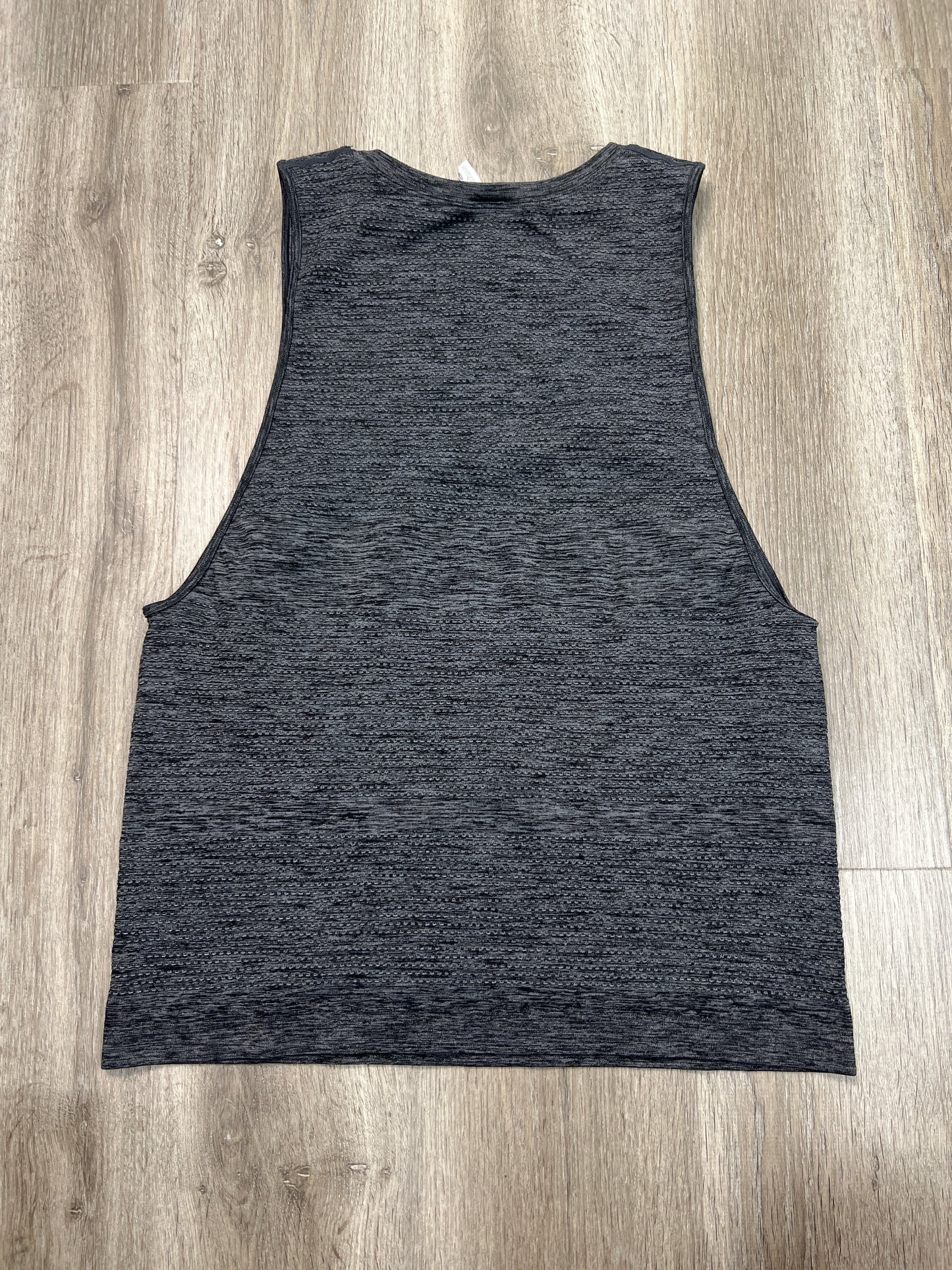 Athletic Tank Top By Saucony In Grey, Size: L