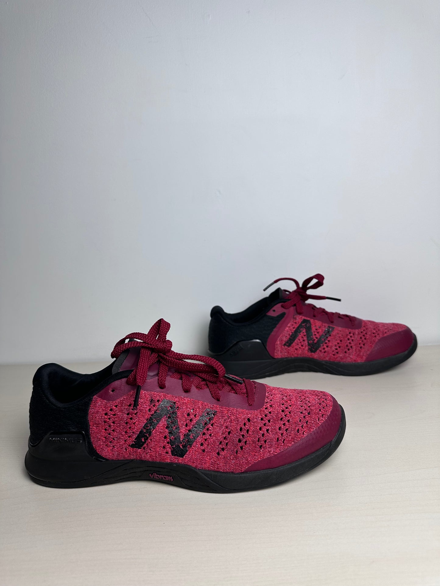 Shoes Athletic By New Balance In Red, Size: 9.5