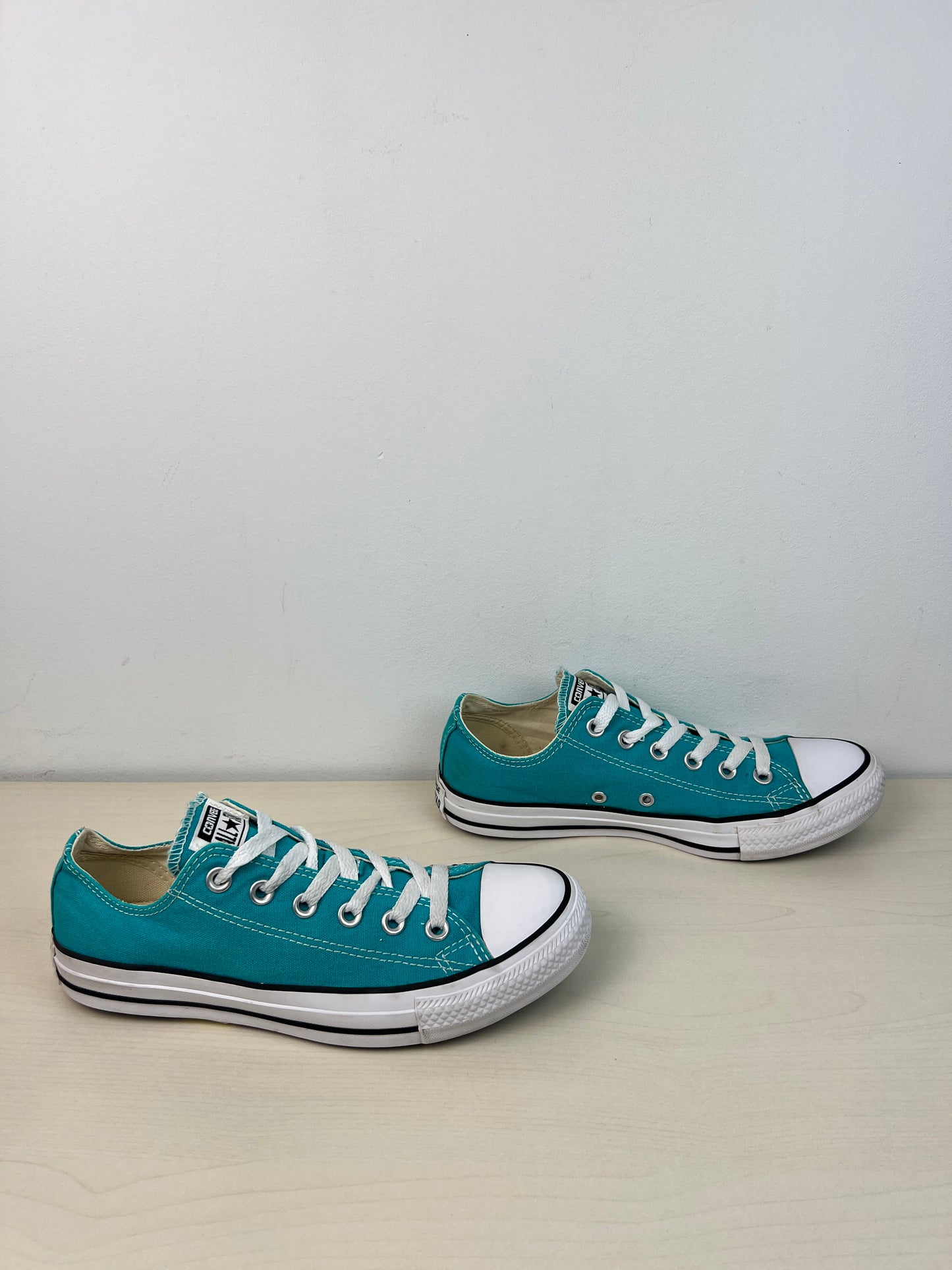 Shoes Sneakers By Converse In Teal, Size: 8