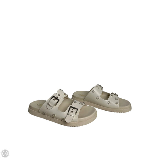 Sandals Heels Platform By GBG LOS ANGELES In White, Size: 9