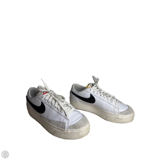 Shoes Sneakers By Nike In White, Size: 7.5