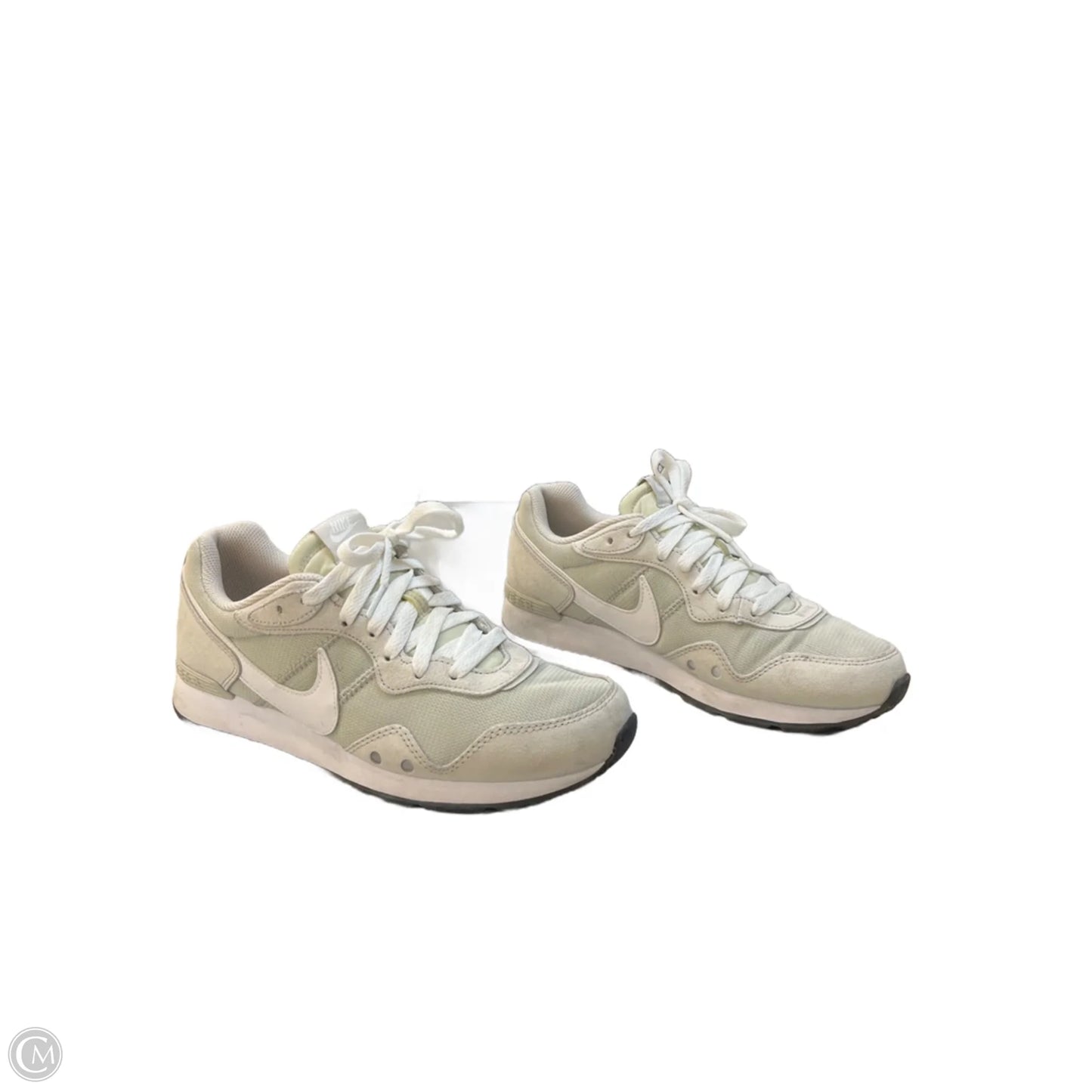 Shoes Sneakers By Nike In Beige, Size: 9