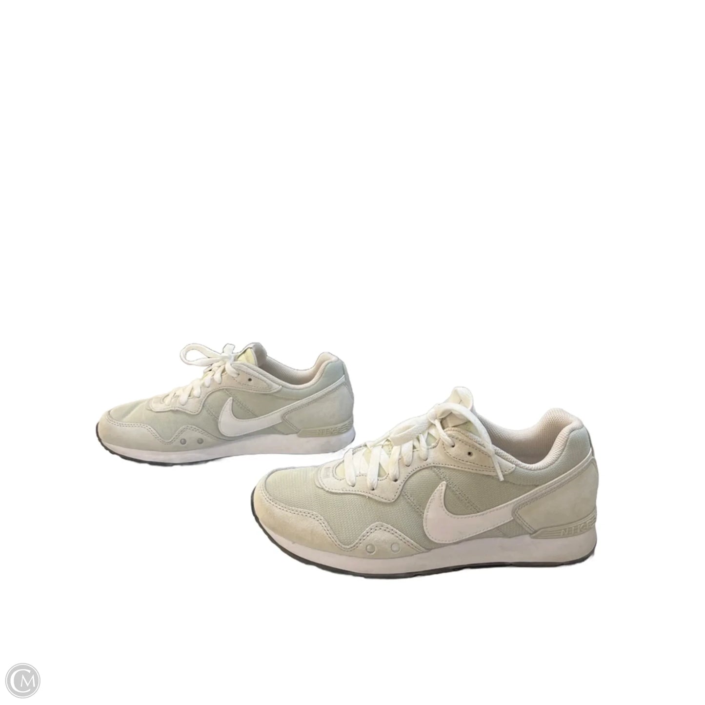 Shoes Sneakers By Nike In Beige, Size: 9