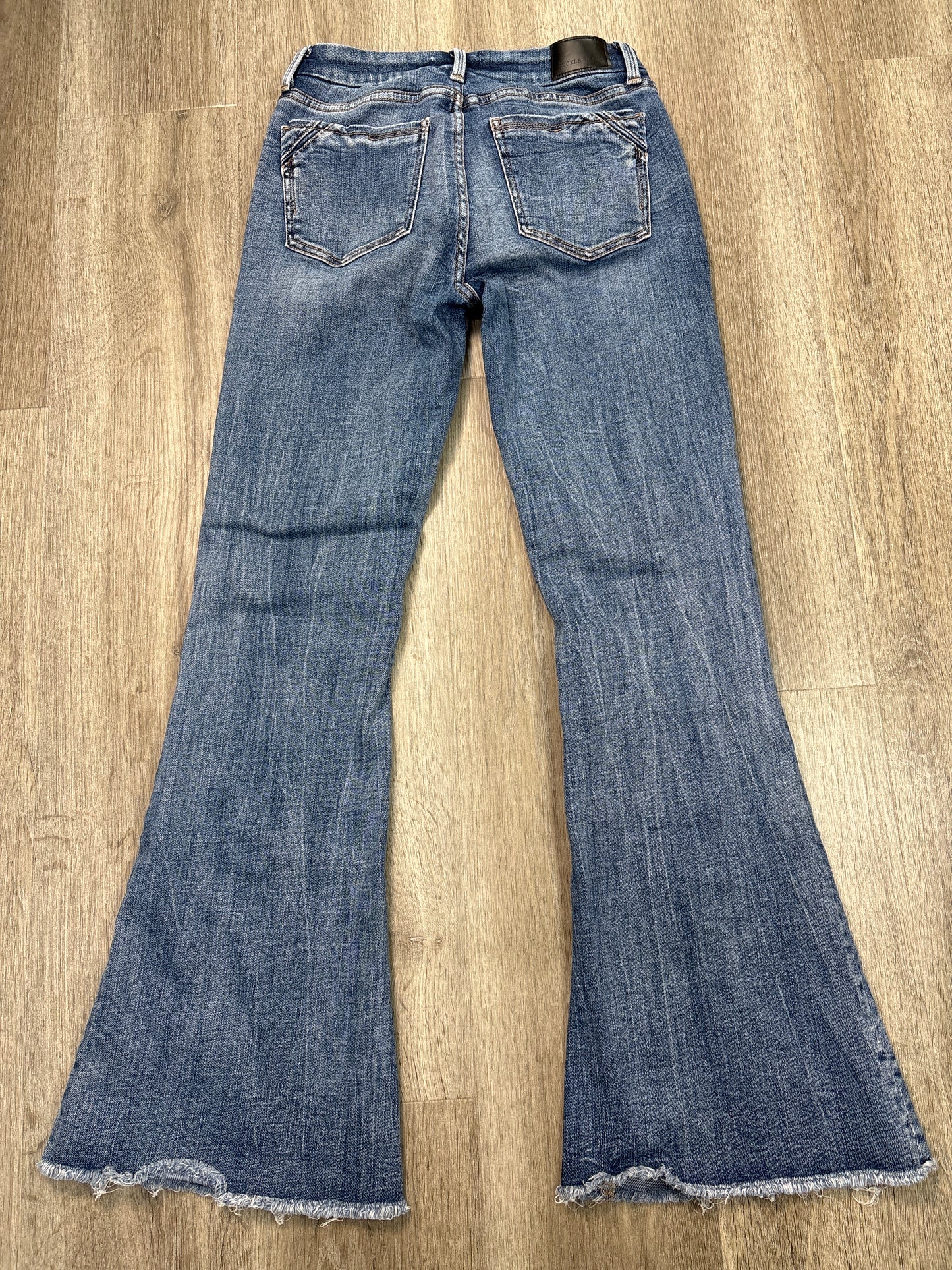 Jeans Flared By Buckle Black In Blue Denim, Size: 2