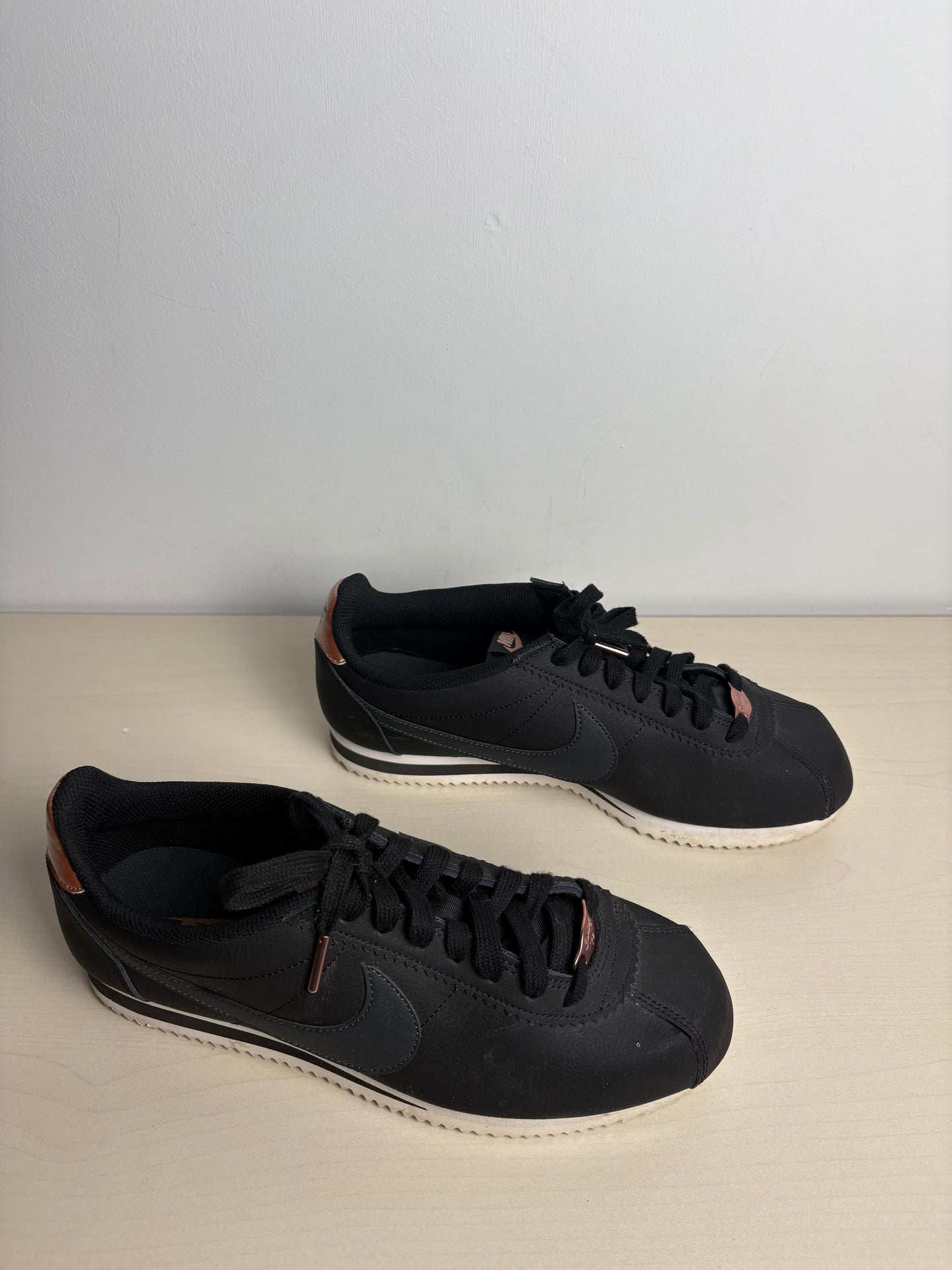 Shoes Sneakers By Nike In Black, Size: 9.5