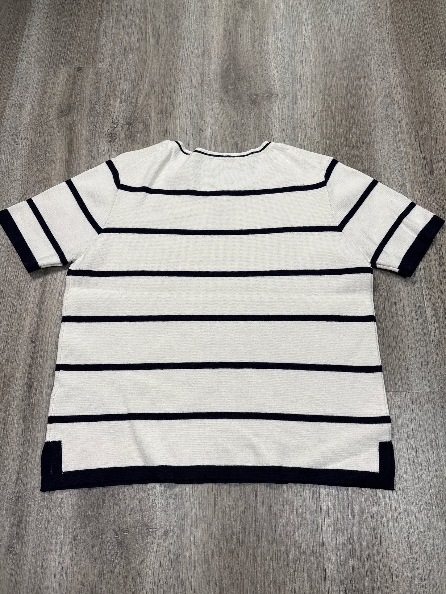 Top Short Sleeve By Zara In Striped Pattern, Size: L