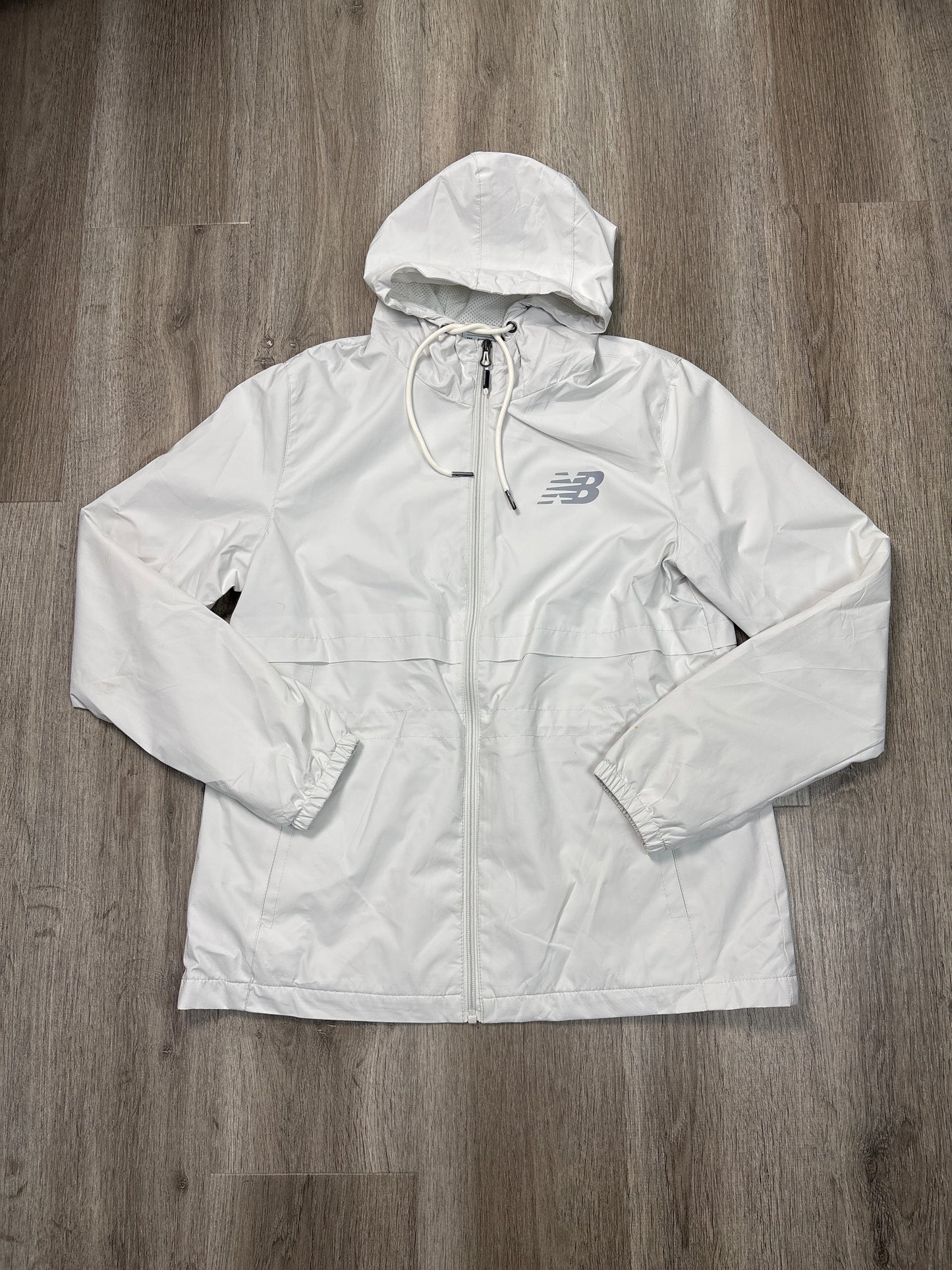 Athletic Jacket By New Balance In White, Size: M