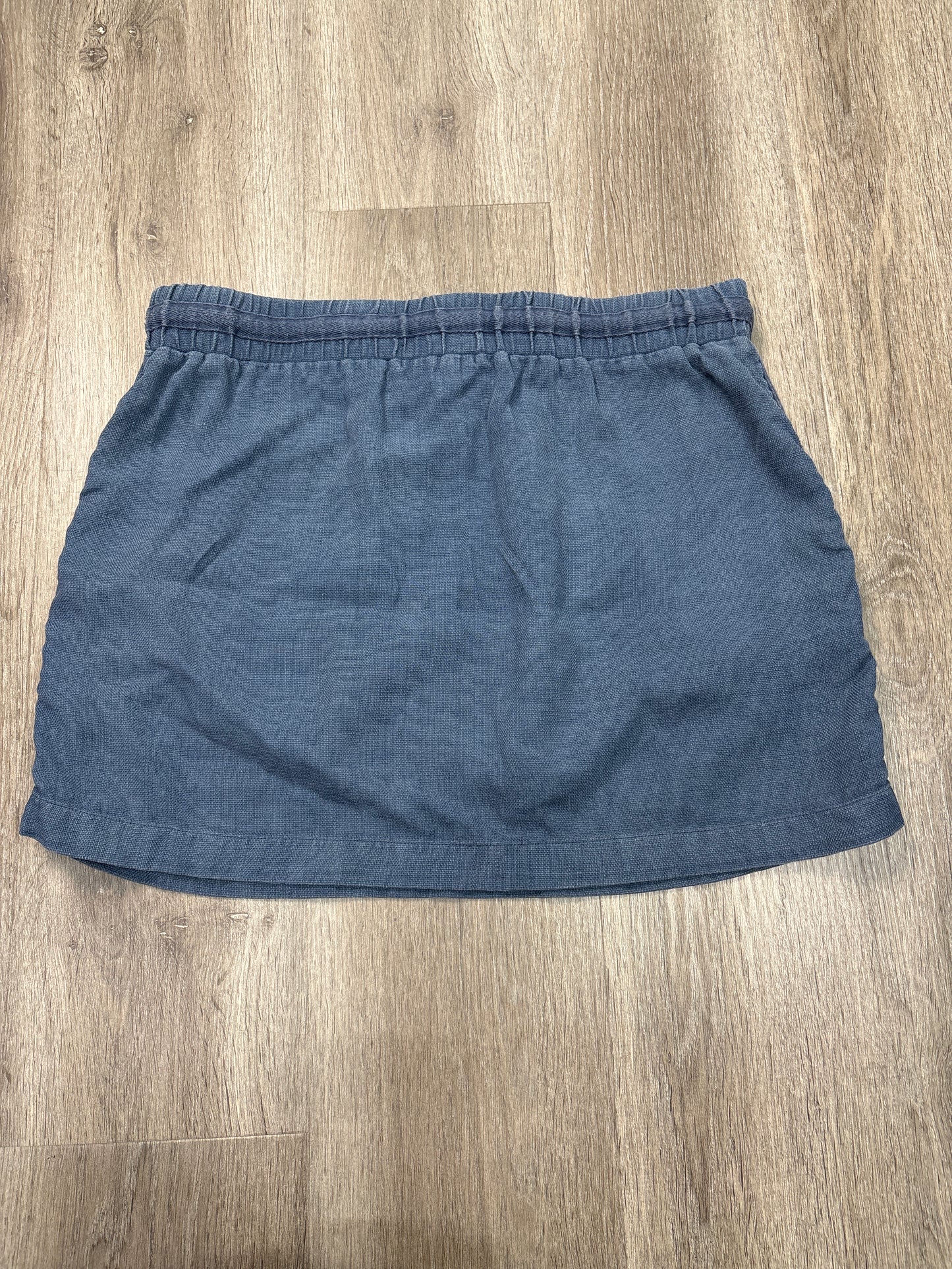 Skirt Mini & Short By Cloth & Stone In Blue, Size: M