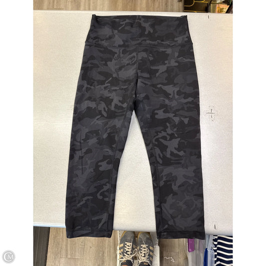 Athletic Leggings Capris By Lululemon In Camouflage Print, Size: M