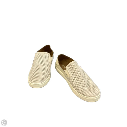 Shoes Flats By Olukai In Beige, Size: 9