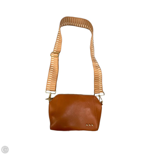 Crossbody By Clothes Mentor, Size: Medium