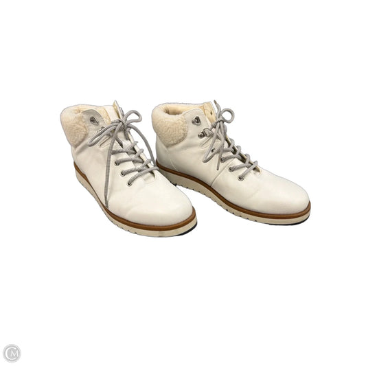 Boots Snow By Cliffs By White Mountain In White, Size: 11